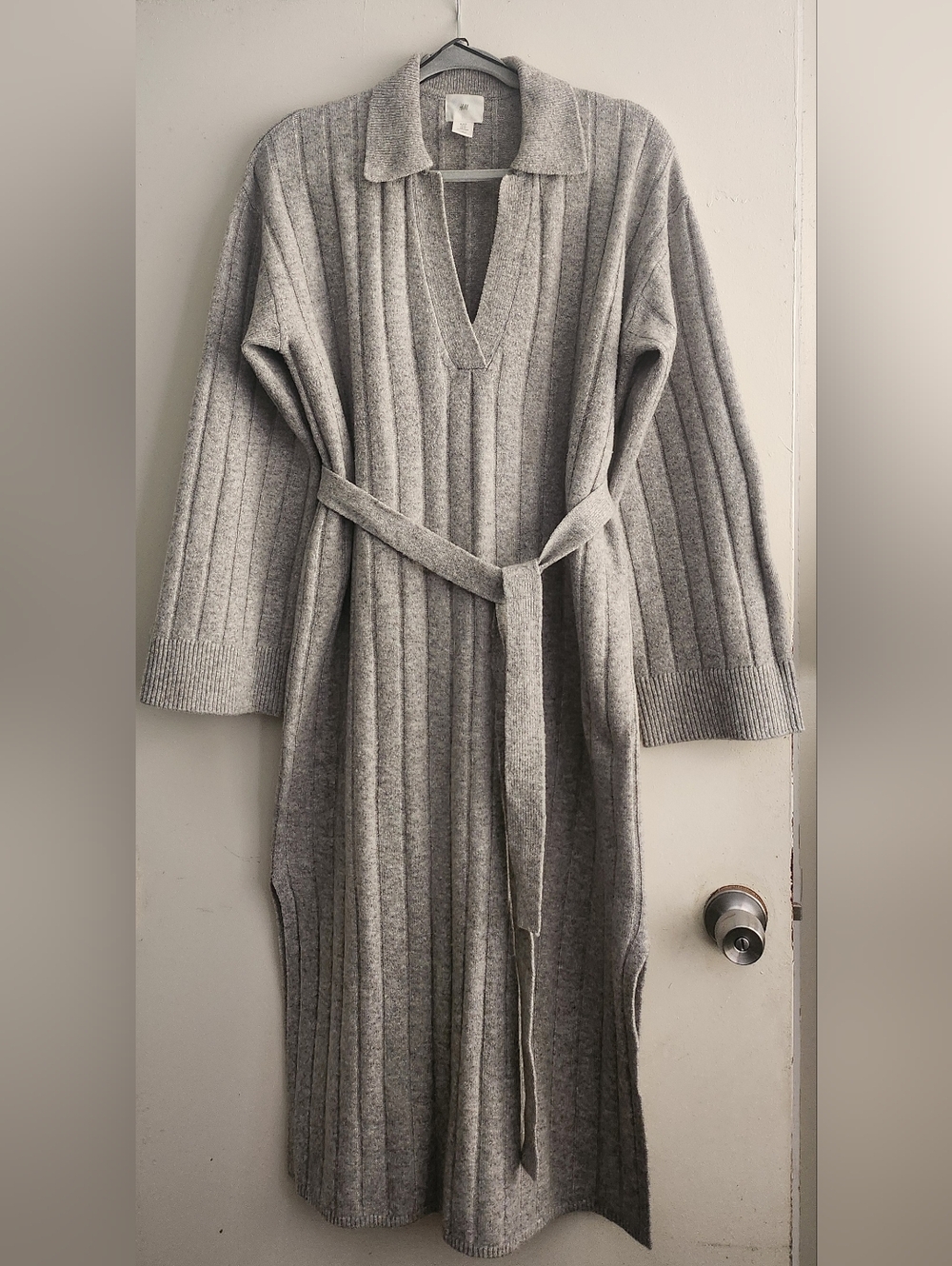 H&M Light Gray Ribbed Knit Sweater Dress with Belt